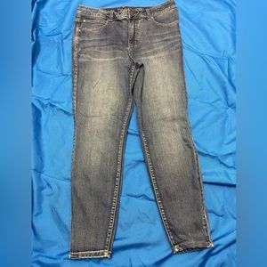 Maurice’s Everflex high rise Jeans 14 Short
